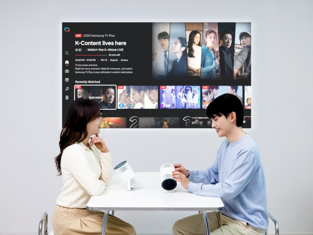 Samsung adds much needed brightness to its Freestyle projector