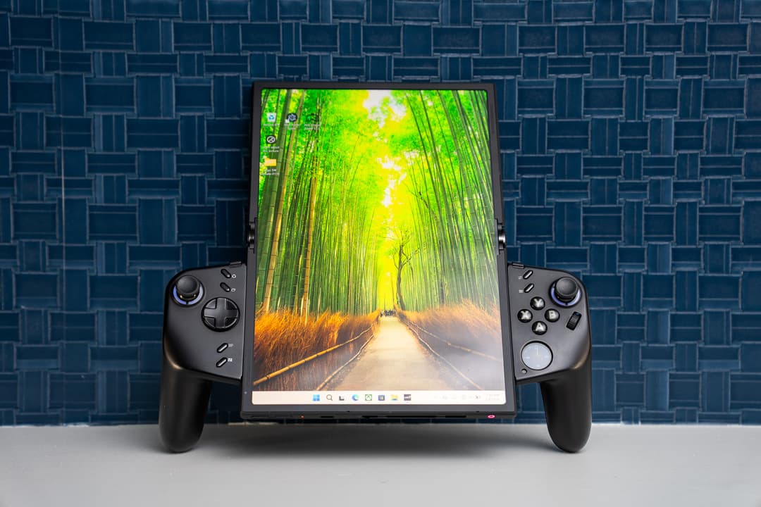 This Windows gaming handheld has a screen that folds in half